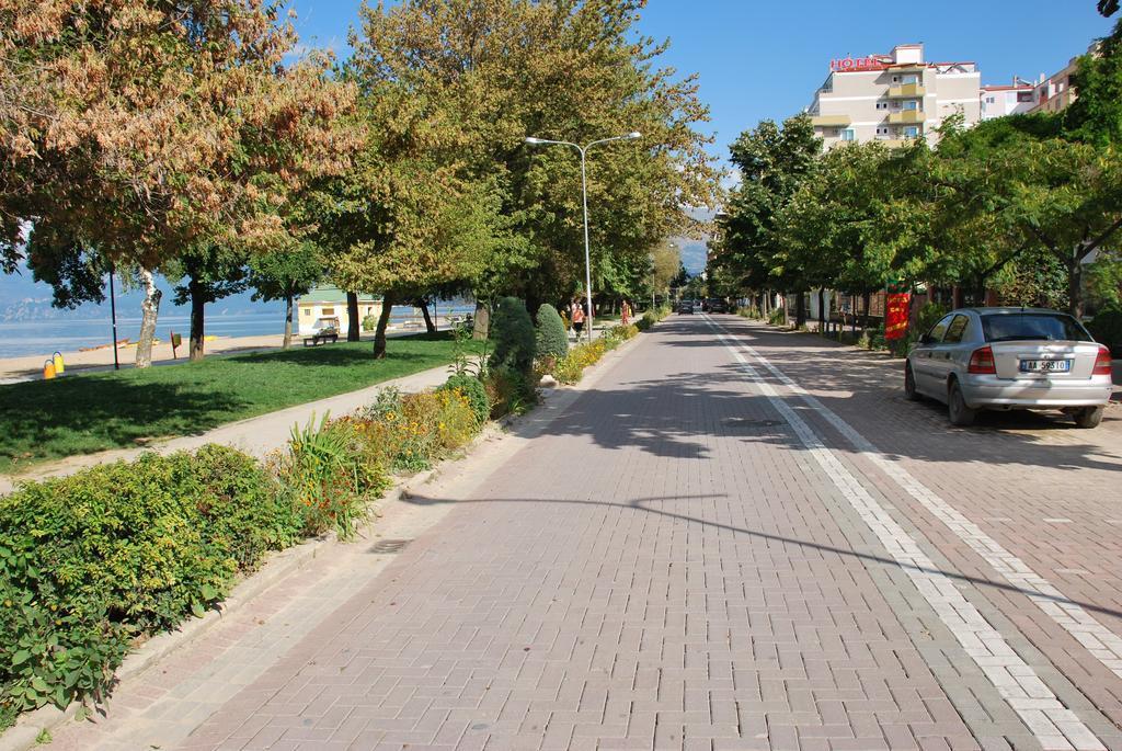 Lake View Pogradec Exterior photo